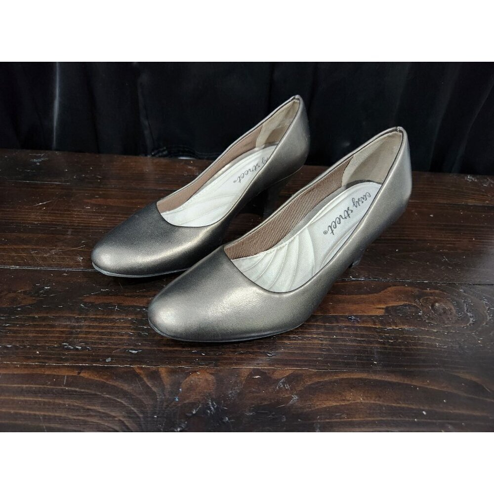 Easy Street Fabulous Pewter Pumps/Sz. 5M, EUC Like New